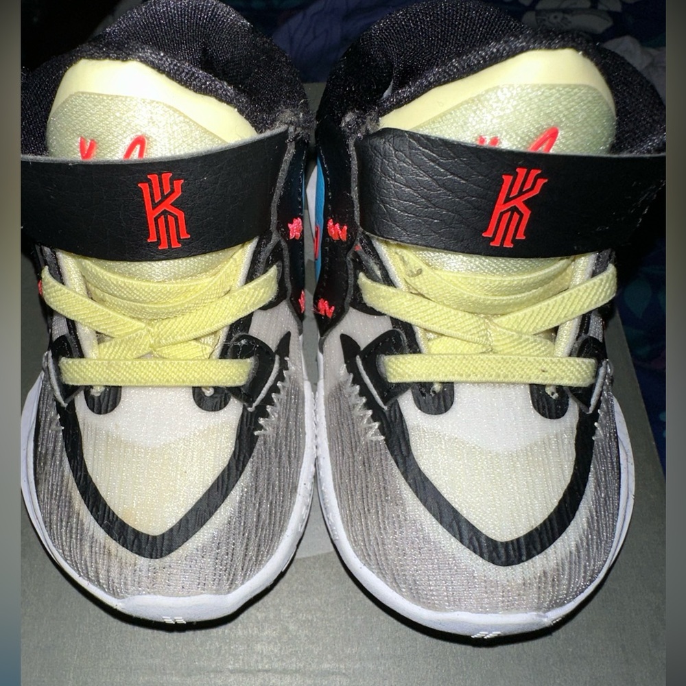 Boys size 4C no box